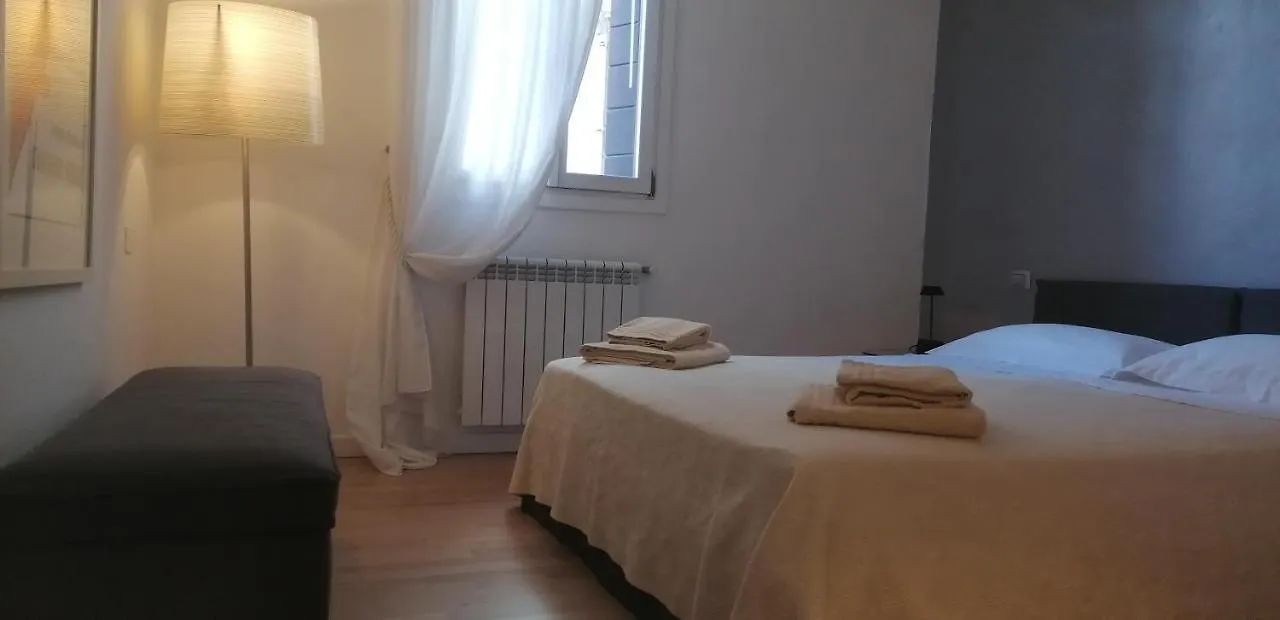 Appartamento Campo Ruga 314 Venedig Lägenhet